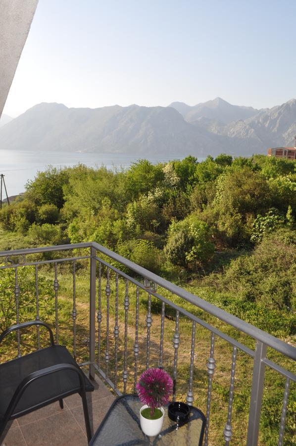 Apartment Maritimo Kotor Eksteriør billede