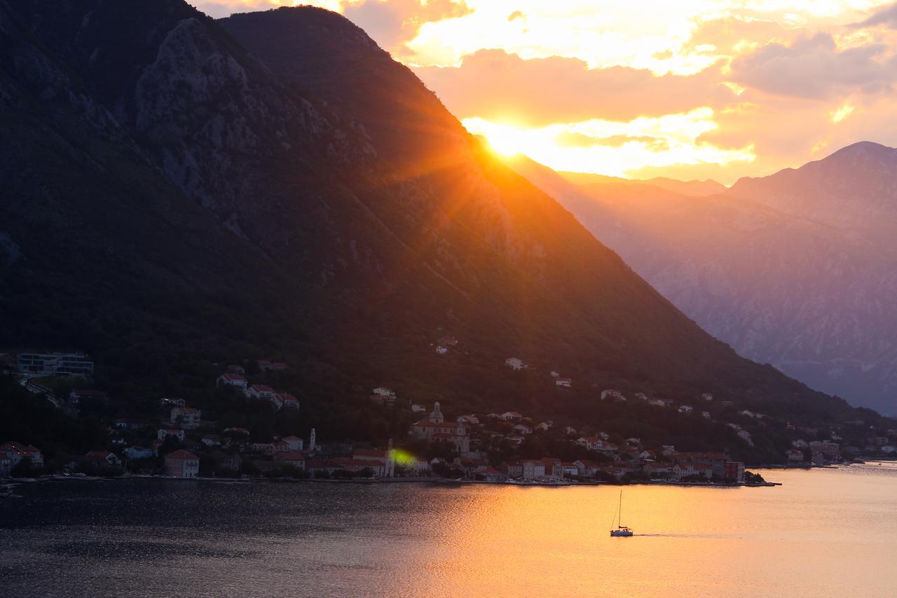 Apartment Maritimo Kotor Eksteriør billede